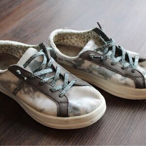 Hey Dudes- Girls size Y3